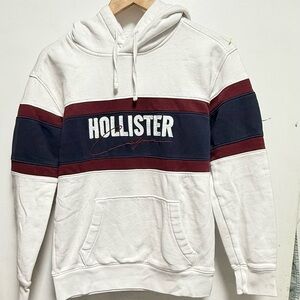 Hollister Men's White and Burgundy Hoodie